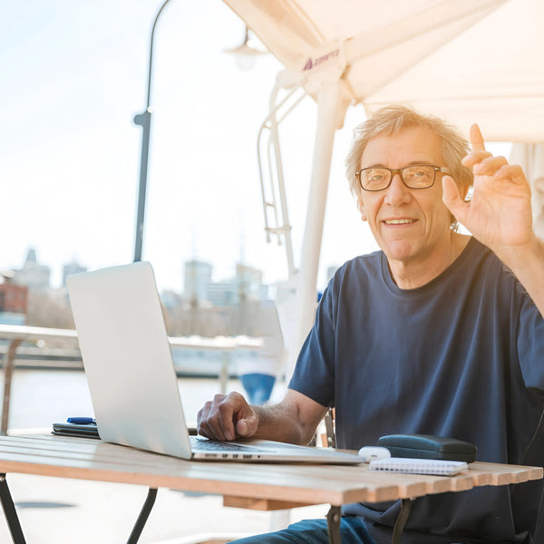 Life on the Move, Always Online
